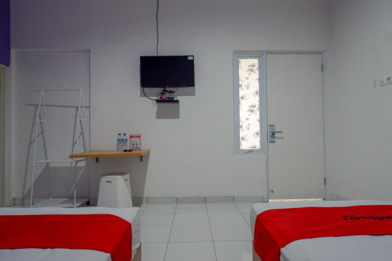 Reddoorz Near Alun Alun Kaliwungu Kendal Brangsong Exterior foto