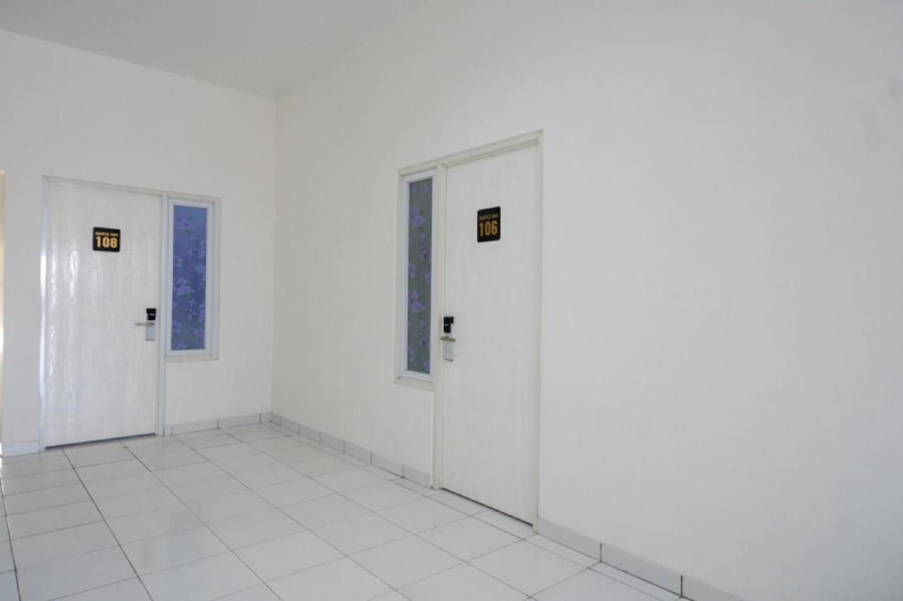 Reddoorz Near Alun Alun Kaliwungu Kendal Brangsong Exterior foto