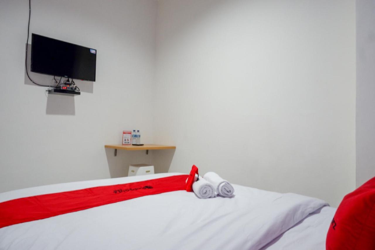 Reddoorz Near Alun Alun Kaliwungu Kendal Brangsong Exterior foto
